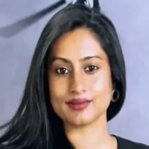 payal-satish-1018x1024